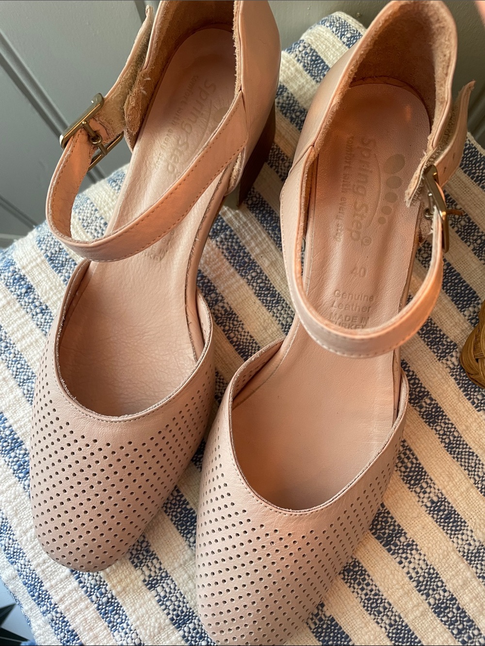 Spring Step: Gloria Heel